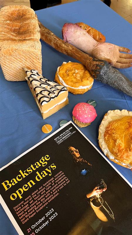 RWCMD's tweet photo. We had a fantastic time at the @CareersWales #ChooseYourFuture Creative Pathways event yesterday meeting secondary school pupils exploring the creative sector.

Interested in a backstage career? Book our open days 21 and 25 October: https://t.co/rYr6G2SeqY https://t.co/MOC2ndB3Iz