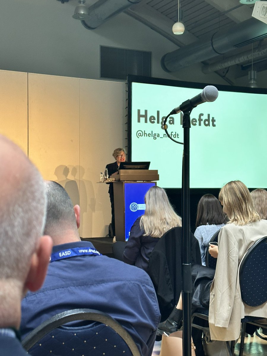 Really inspiring talk from <a href="/helga_nefdt/">Helga Nefdt</a> in the <a href="/dedocORG/">#dedoc°</a> symposium <a href="/EASDnews/">EASD</a>. Feeling psychologically safe within diabetes care is fundamental #EndDiabetesStigma #EASD2023