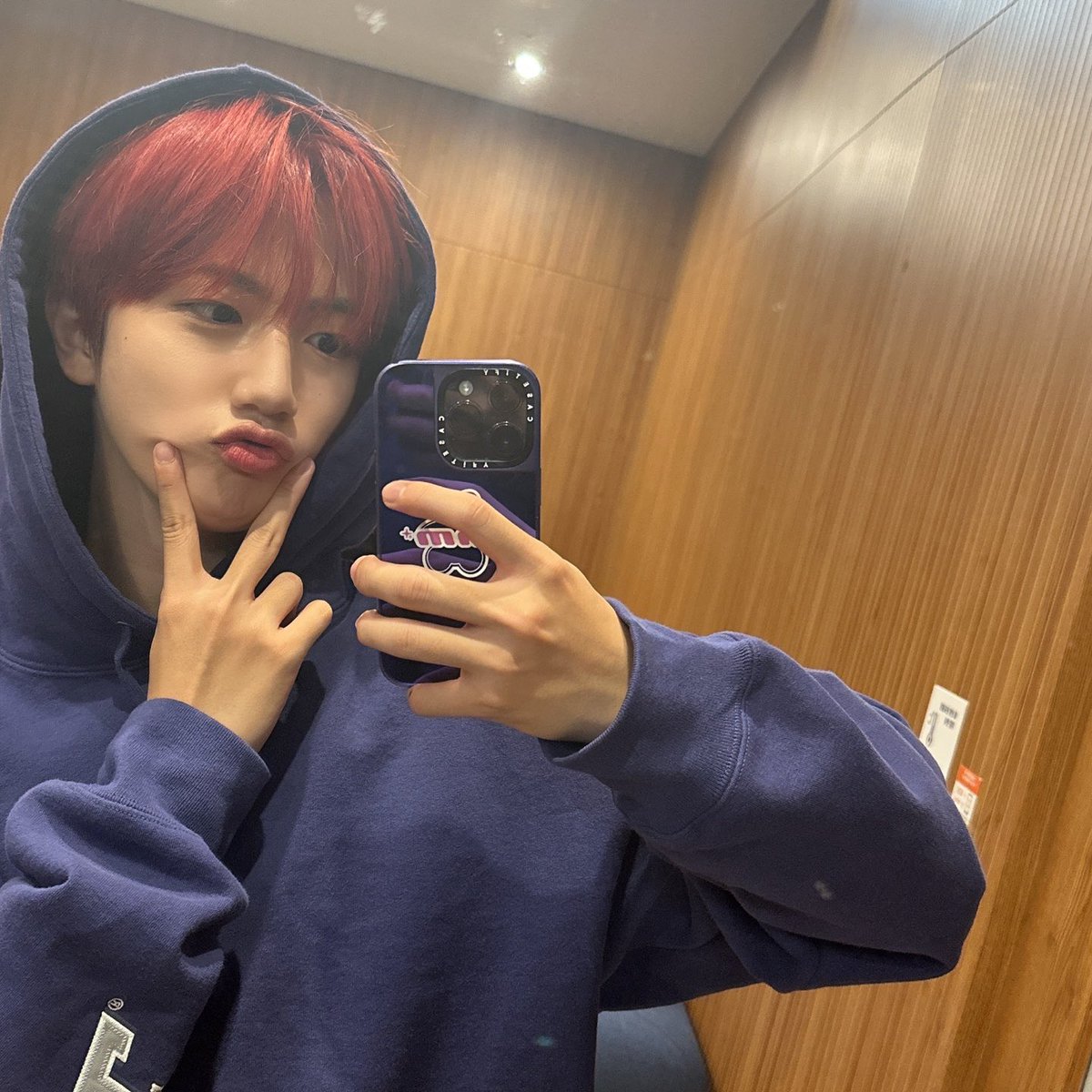 후드의 계절이 오고 있구만💙❤️
#원진