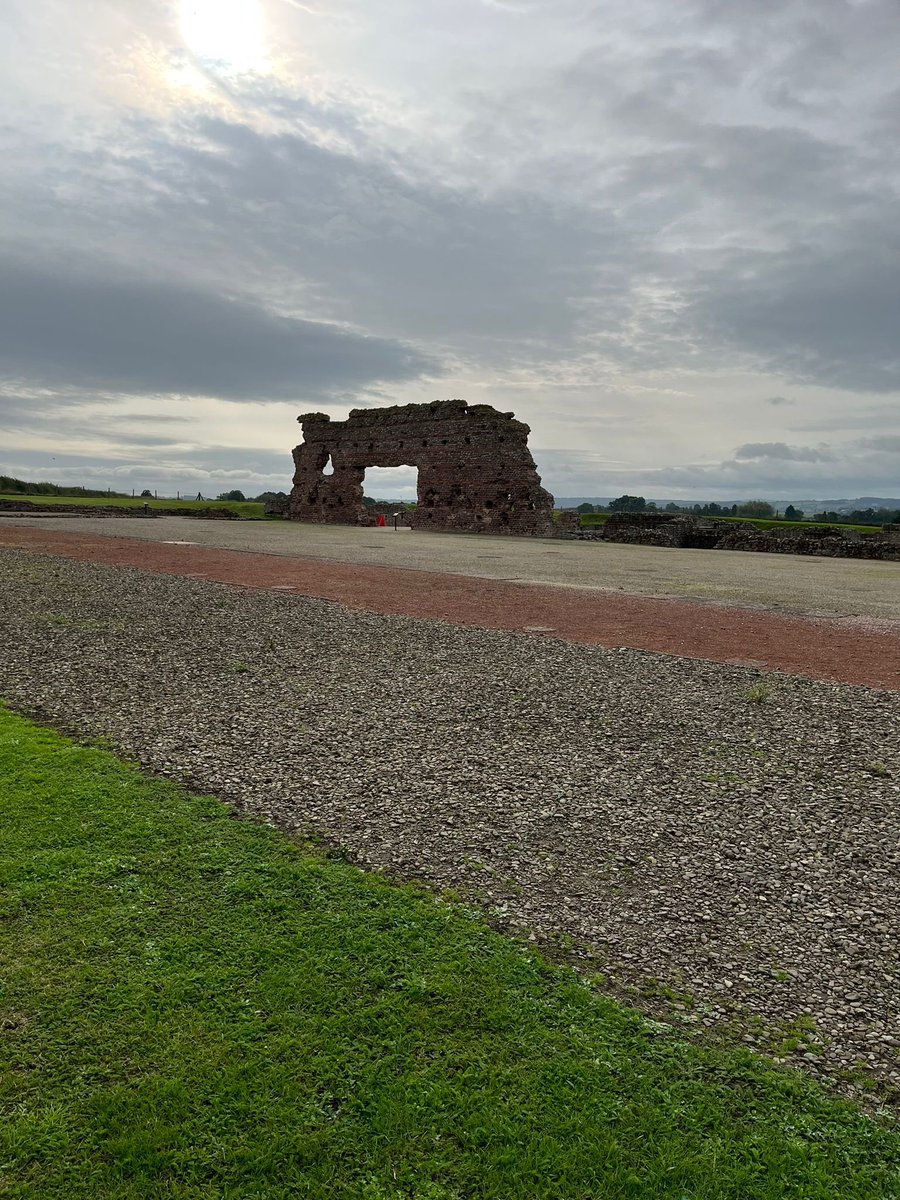 3E have arrived safely at Wroxeter Roman Museum and are ready to explore the Roman remains #bgpsHistory