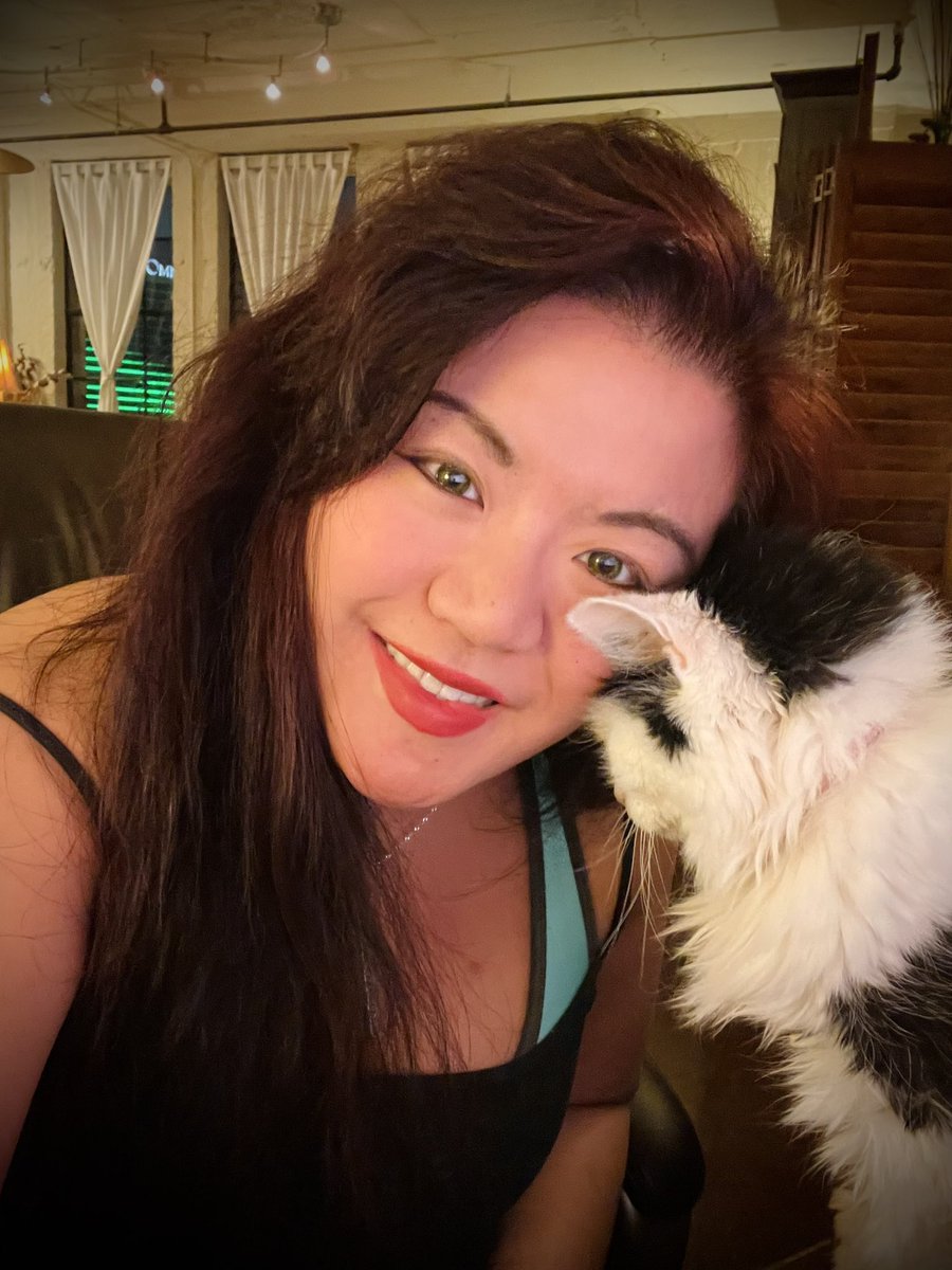 Having cuddle time with my kitty. Isn’t that what #5amwritersclub is for? 🙃

Wishing everyone the most beautiful day. 🌷

#WritingCommunity #cats #goodmorning