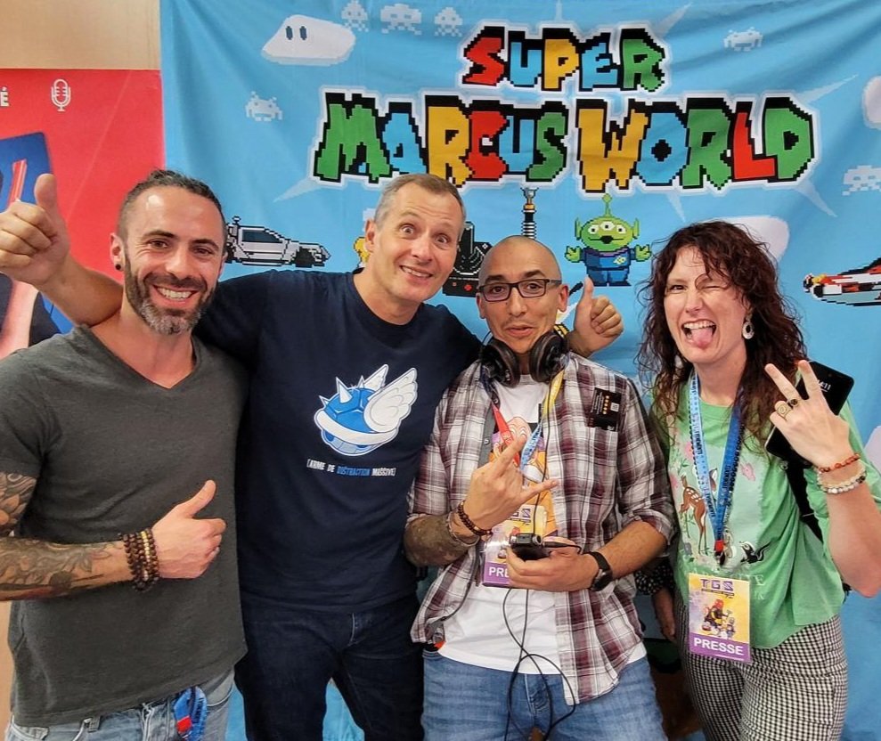 Ce soir à 21h n'hesitez pas à aller jeter une oreille du coté du podcast #PopPorn pour une véritable  orgie de culture pop ! 
J'ai croisé les ptizamis de
<a href="/pontacqradio/">PONTACQ RADIO 🎙️</a> au #TGS de Pau et je leur ai accordé une petite interview que vous pourrez entendre ce soir... L'occasion de