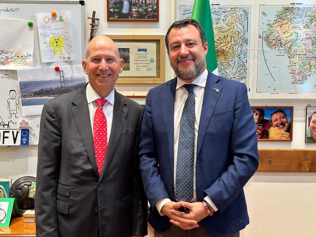 matteosalvinimi's tweet image. 🇮🇹 🇺🇸 Cordiale incontro al Ministero con l’Ambasciatore degli Stati Uniti in Italia, Jack Markell.
Ribadendo la storica amicizia e collaborazione tra i nostri due Paesi, abbiamo avuto l’occasione per fare il punto sulla situazione politica e internazionale, con particolare…