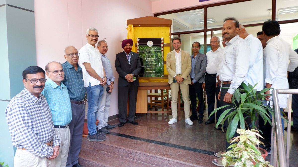PondiUni_Ofcl's tweet photo. Hon'ble Vice-Chancellor Prof @GurmeetSinghVC  and Mr. Jonas Brunschwig, CEO &amp; Consul General of Switzerland, Bengaluru, India jointly inaugurated the Centre for Sustainability &amp; Climate Studies and delivered special address. @PondiUniVC @EduMinOfIndia https://t.co/cHHz6NCLoO