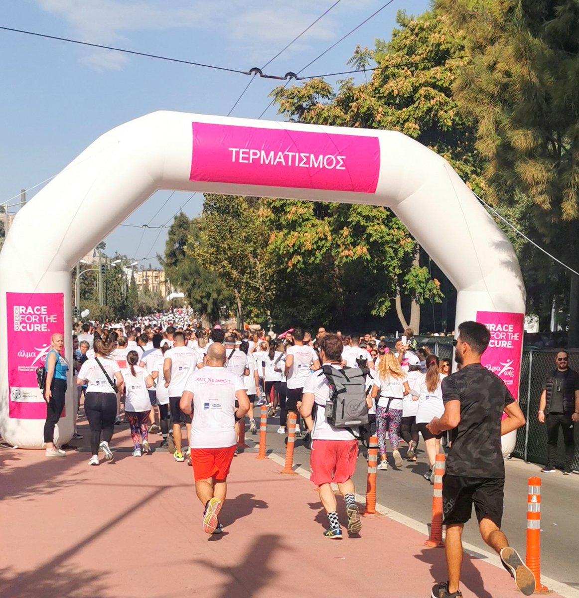 Ένα μεγάλο μπράβο σε όλους τους συμμετέχοντες της ομάδας μας στην #AdeccoGreece που ήταν εκεί αυτήν την Κυριακή στο Ζάππειο στον αγώνα δρόμου #raceforthecure2023 υποστηρίζοντας τον σκοπό του συλλόγου Alma Zois για την ενημέρωση για τον καρκίνο του μαστού.
#raceforthecure