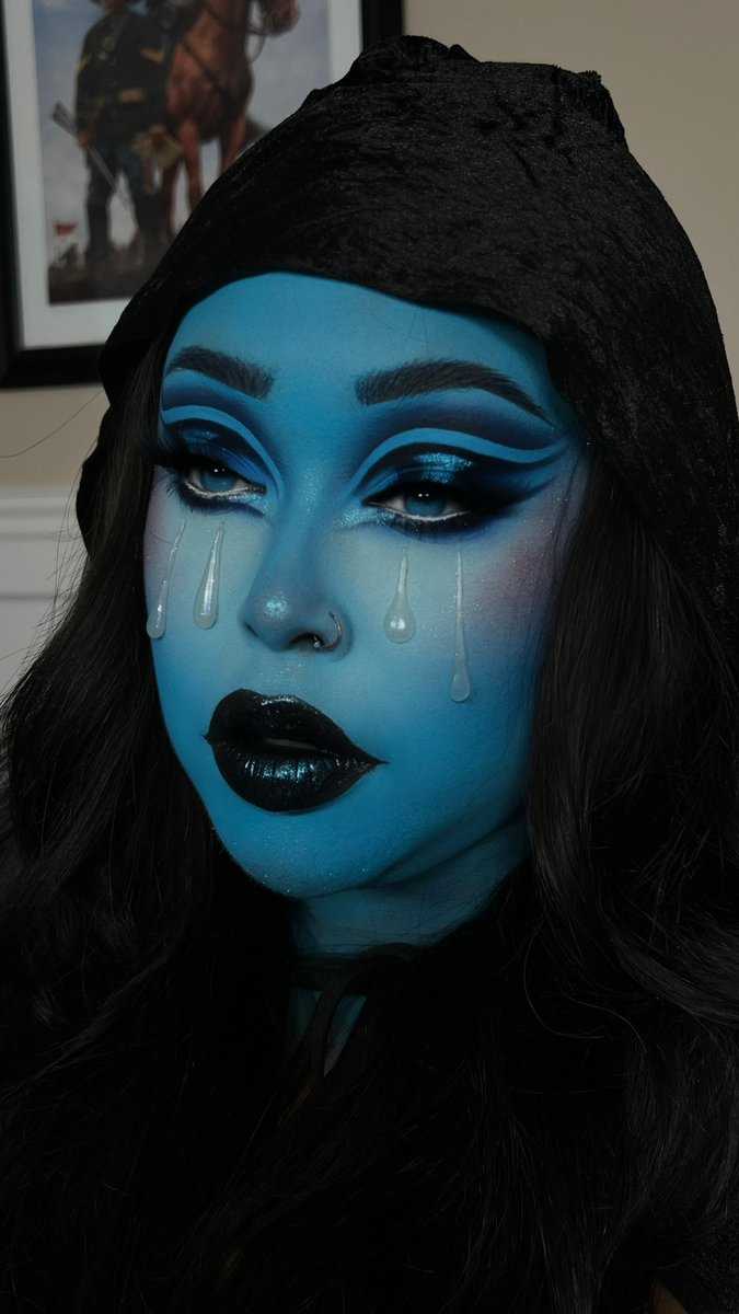 tajiareed's tweet photo. What’s the point of feeling, Blue?💧💎 https://t.co/3JpSJnR7pY