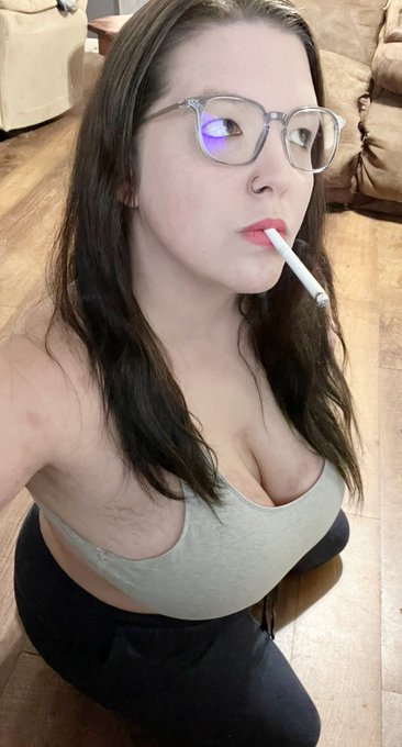 a couple shots #smoking #smokingfetish #chubby #bigtitsmomِ https://t.co/t5rdIc7Vph<a href="/tag/smoking"class="tags">#smoking</a><a href="/tag/smokingfetish"class="tags">#smokingfetish</a><a href="/tag/chubby"class="tags">#chubby</a><a href="/tag/bigtitsmom%D9%90"class="tags"><span>#bigtitsmomِ</span></a>
