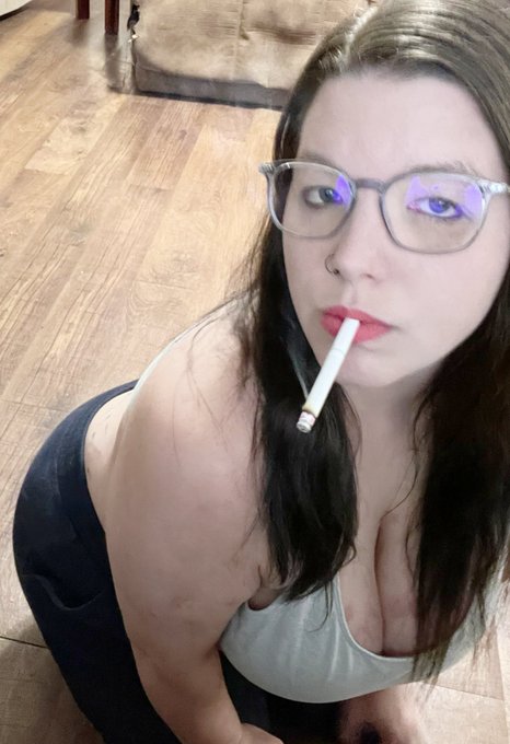 a couple shots #smoking #smokingfetish #chubby #bigtitsmomِ https://t.co/t5rdIc7Vph<a href="/tag/smoking"class="tags">#smoking</a><a href="/tag/smokingfetish"class="tags">#smokingfetish</a><a href="/tag/chubby"class="tags">#chubby</a><a href="/tag/bigtitsmom%D9%90"class="tags"><span>#bigtitsmomِ</span></a>