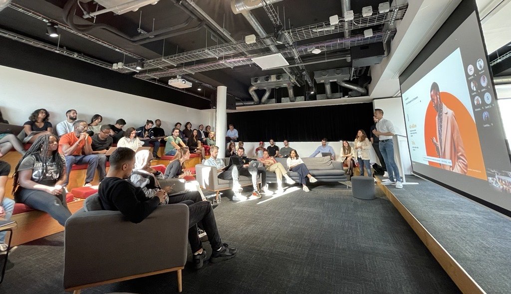 [LIVE] 
Les équipes d'Amazon Advertising sont chez <a href="/HavasMarket/">Havas Market France</a> et partagent les solutions d'activation disponibles et notamment Performance Plus, la nouvelle fonctionnalité permettant de proposer des campagnes @Amazon axées sur la performance.

#partnership #eretail #ecommerce