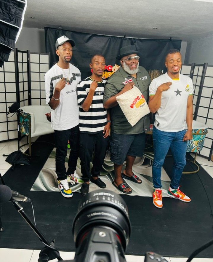 Final ROUND 🚀 Have you checked out the #bantweezy skit❓#techabreak Ziyakhala as our two favourite shows are going head to head with the ultimate skit show🔥 All you need to do is: •go to @kitkatsa •check out the skit • and VOTE 🚀 Voting lines open on Wednesday