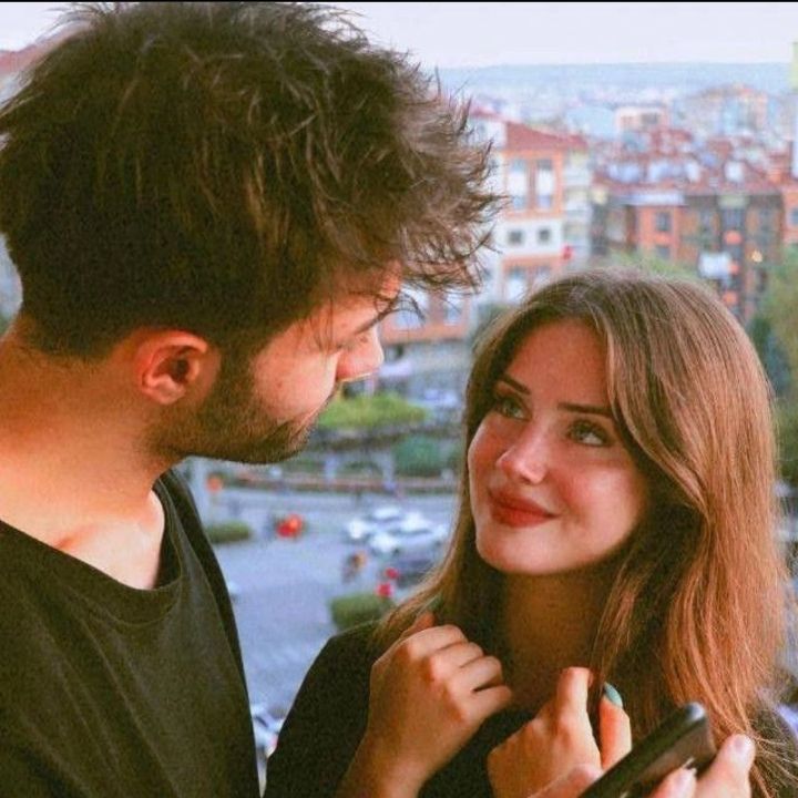 دخلك حاسة متلي !!
- كيف ؟ 
إنك بتلبقي لقلبي 💚