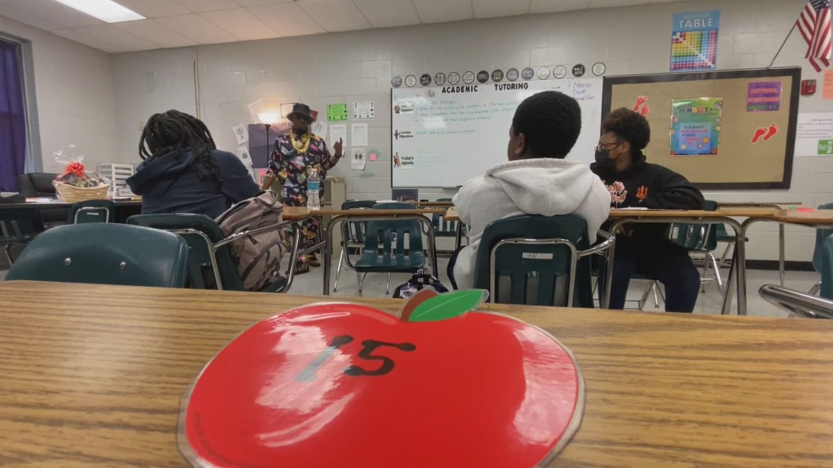 ChristyCalcagno's tweet photo. PRICELESS REACTION 😄
Congratulations to Carlton McFadden Jr. who was nominated as our @WLTX #teacheroftheweek 🎒 
@ChestnutOaks_MS @SumterSCSchools 

His reaction to this award was AMAZING! Check it out: https://t.co/OAGvU9rQkj https://t.co/JXZbGYvedT