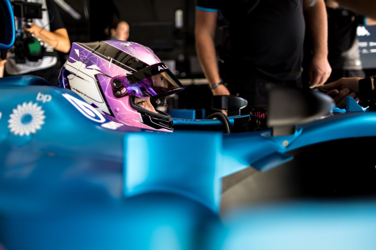 AnastasiaLps's tweet photo. Work hard, dream big 💙@AlpineF1Team https://t.co/OkxW1ykSRT