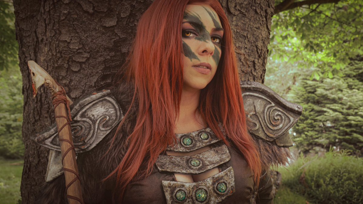 Let the hunt begin! 🐺
I really love wearing my Aela cosplay!!💖

📸Photo by <a href="/zonaotaku_/">Serenity|Zona Otaku|</a> Supports <a href="/roseinacorpse/">Rose in a Corpse 🐙</a> and <a href="/Ventura_Villena/">Ventura Villena</a> ✨ #skyrim #aelathehuntress