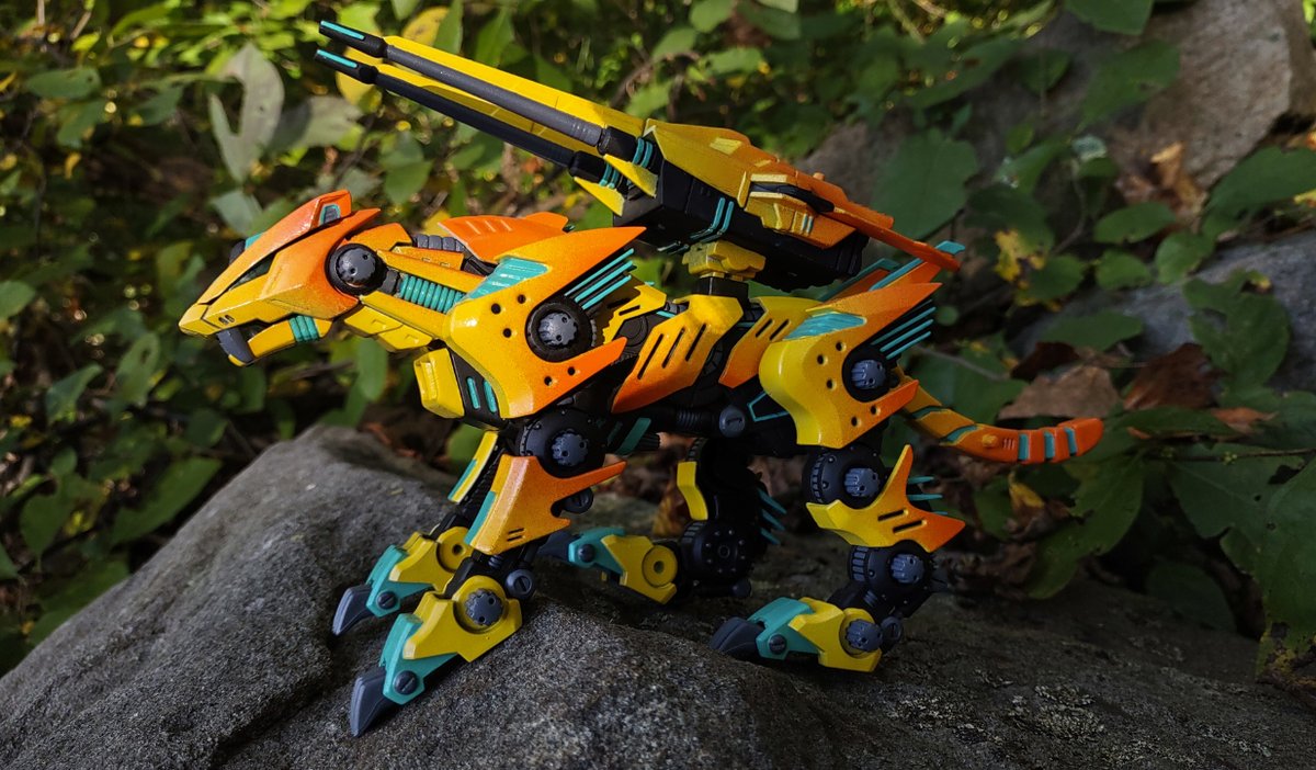lion_aurora's tweet photo. I actually finished this months ago as a summer theme but just now took pics 😅
#zoids #lightningsaix #ゾイド #ライトニングサイクス https://t.co/8ZCZxV3MWo