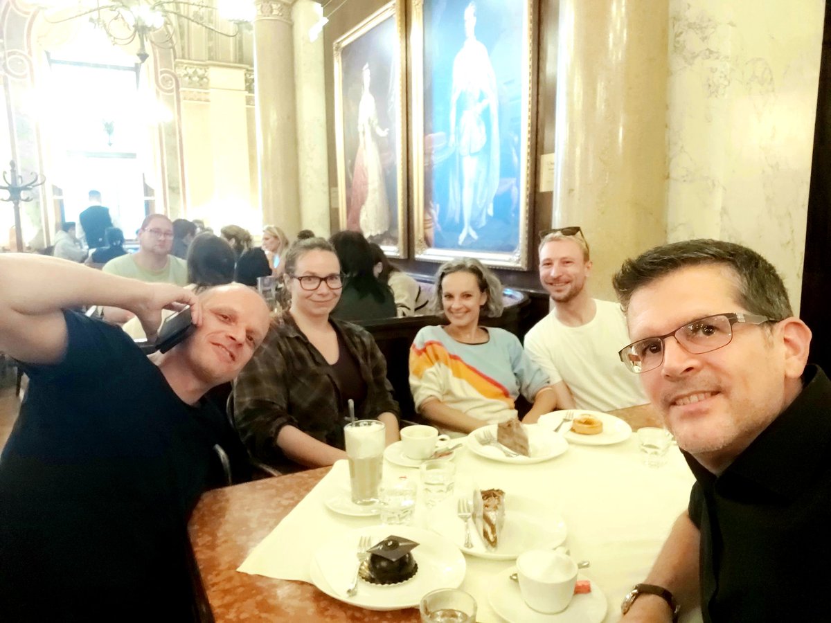 Hansjörg Dilger (@hdilger.bsky.social) (@h_dilger) on Twitter photo Medical Anthropology Berlin meets Franz Josef & Sisi over Wiener Melange (<a href="/janinakehr/">Janina Kehr</a> calling) Medical Anthropology Berlin meets Franz Josef & Sisi over Wiener Melange (<a href="/janinakehr/">Janina Kehr</a> calling)