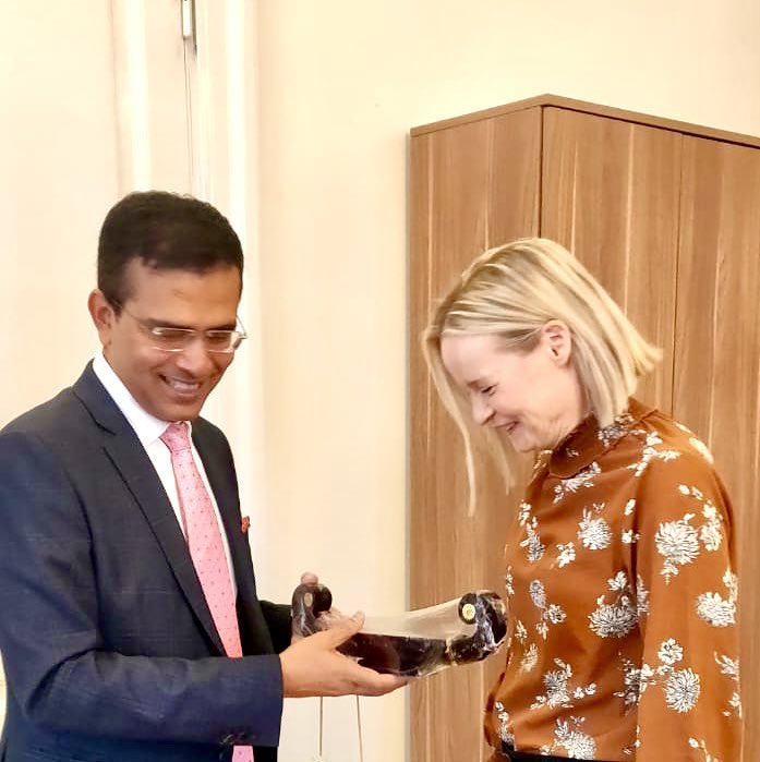 Ambassador @raveesh_kumar had a productive meeting with Deputy Prime Minister and Finance Minister of Finland @VMuutiset Riikka Purra @ir_rkp. Exchanged views on 🇮🇳🇫🇮bilateral ties, including on the mobility of professionals and students.