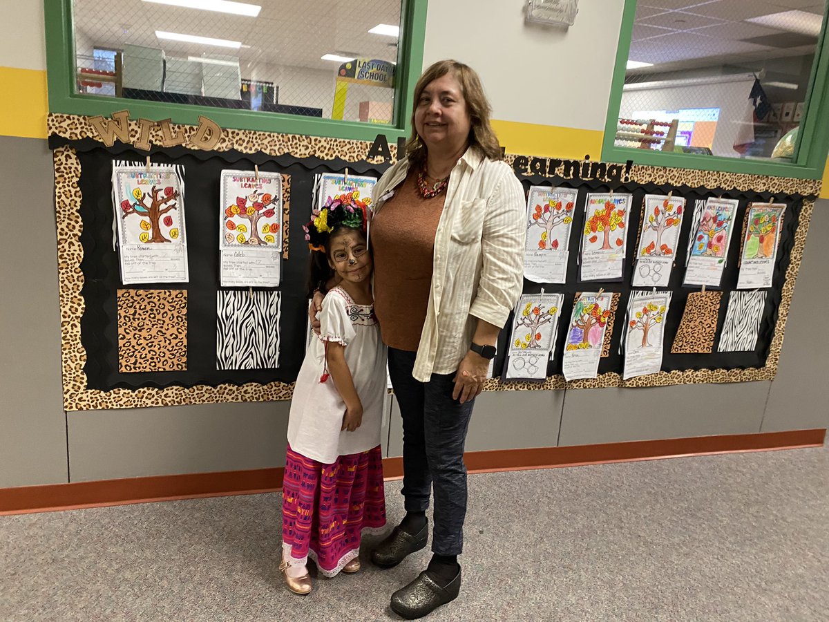 SalyersElemCubs's tweet image. More of @SalyersElemCubs celebration of National Hispanic Heritage Month 🪇💃🏾🕺🏾🇲🇽 #WeAreSalyers #HispanicHeritageMonth #SpringWay #Unstoppable #CubsHouse @SalyersElemCubs @ShuanTann @VillamilMrs @LaQuitaCarter2 @SpringISD @SpringISD_Super @sstrubha @SISD_CoA @richardhoard3