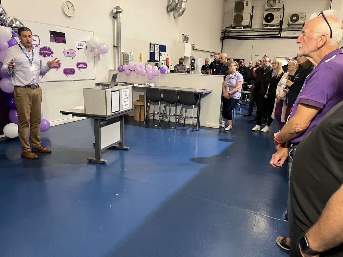 clearmarkcoding's tweet image. It’s official: We’re a part of #Veralto!
To celebrate the occasion, associates for both Videojet and Clearmark wore purple and were treated to some pizza and personalised doughnuts. 🟣🍕🍩
Learn more about Veralto 👉 bit.ly/3EZXyUe
#LifeAtVeralto #PurpleMeans