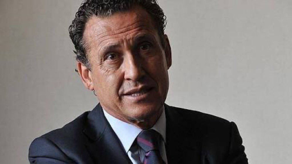 EfemerideDelDia's tweet photo. #UnDiaComoHoy #04O de 1955 nace Jorge Valdano, futbolista argentino.
#JorgeValdano
@ValdanoOfficial https://t.co/WX87rxnN6i