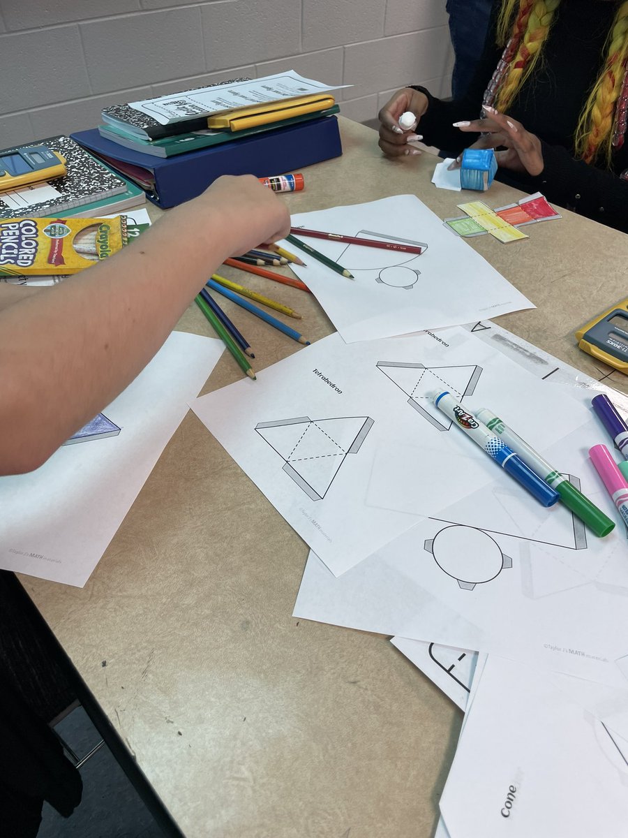 TNMightyMather's tweet photo. “Math is FUN!” From nets and area to volume and surface area, throw in some ratios for good measure… 6th grade designing castles using the math from Q1. #PrioritytoReward @Wrightmiddle @MNPS_SOI @LeeShreeve @kiddomapp @openupresources https://t.co/xeFQE8Bj64