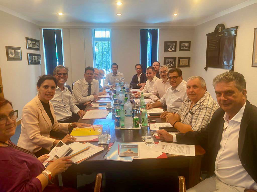 Chamber board meets with GSLP/Liberal candidates to discuss the changes needed for business