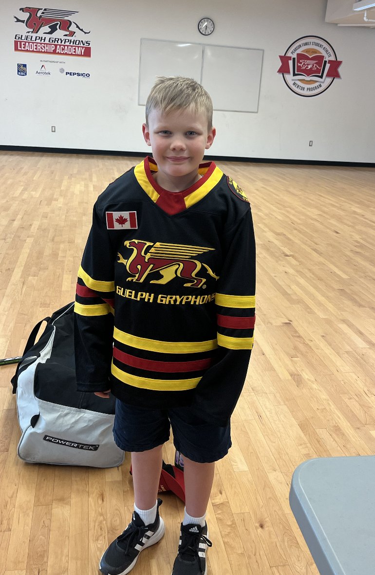 The U9 ADP gearing up for the season! #gryphonpride #GMHA2023SZN