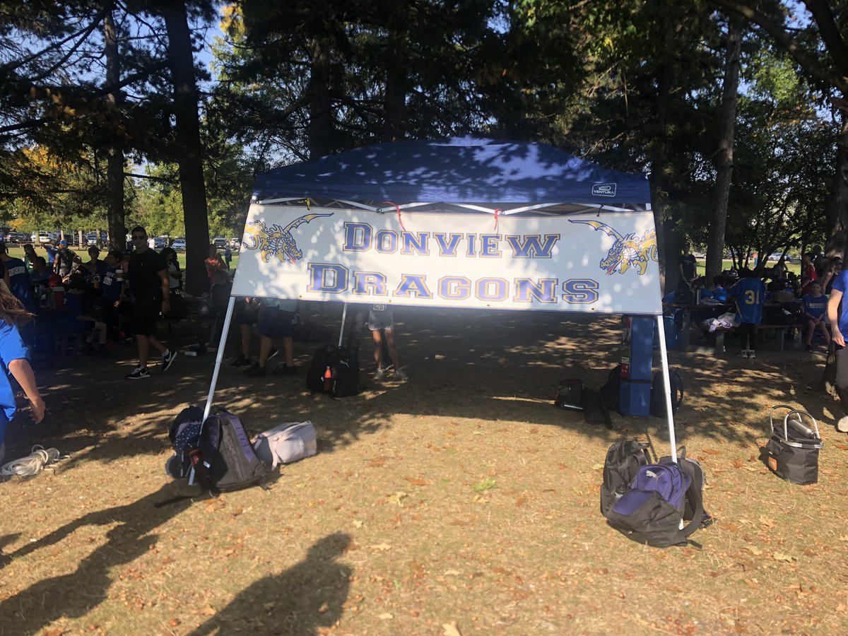 donviewdragons's tweet photo. We are here at Earl Bales Park and ready to race cross country!!! Thanks all #tdesaa officials and volunteers! #tdsb #GoDragons🔥🐉 https://t.co/oqir6eklyT