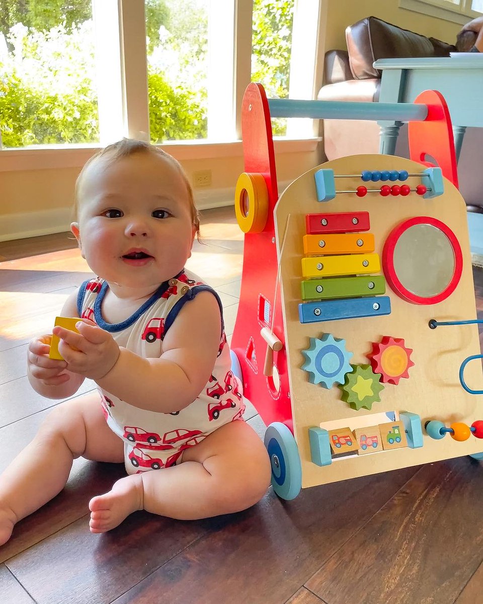 NubyUSA's tweet photo. Walk, learn, play! 🤩
Shop: https://t.co/2JFKfeZJ70 https://t.co/P40cauoEIL