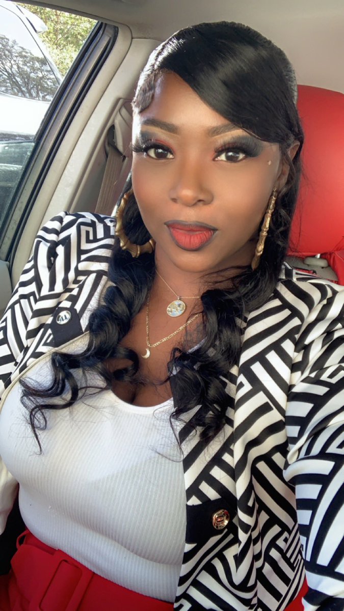 AuntDieeeeeee's tweet image. It’s picture dayyyy 🥰

#MissD 😌🤌🏾