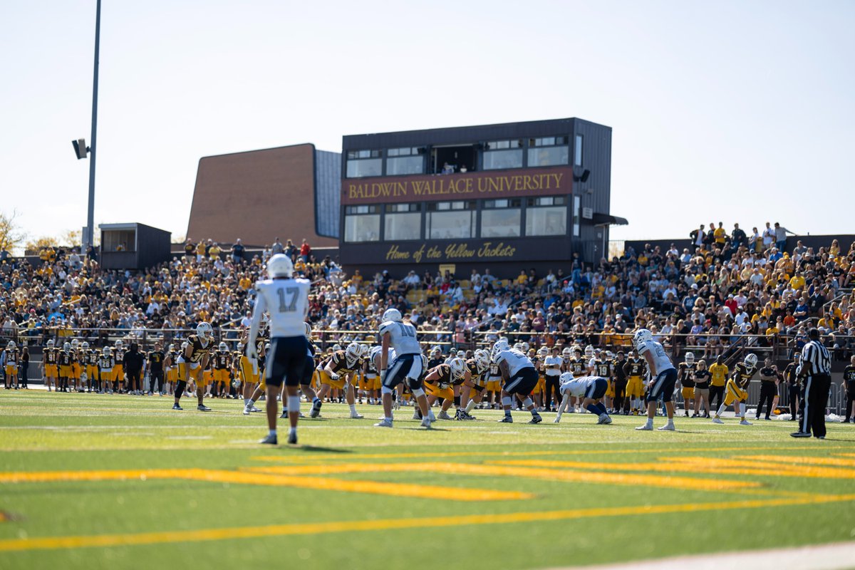 Homecoming in front of the largest crowd in all of <a href="/NCAADIII/">NCAA Division III</a>. 💛

#BWGrit | #SaturdayInBerea