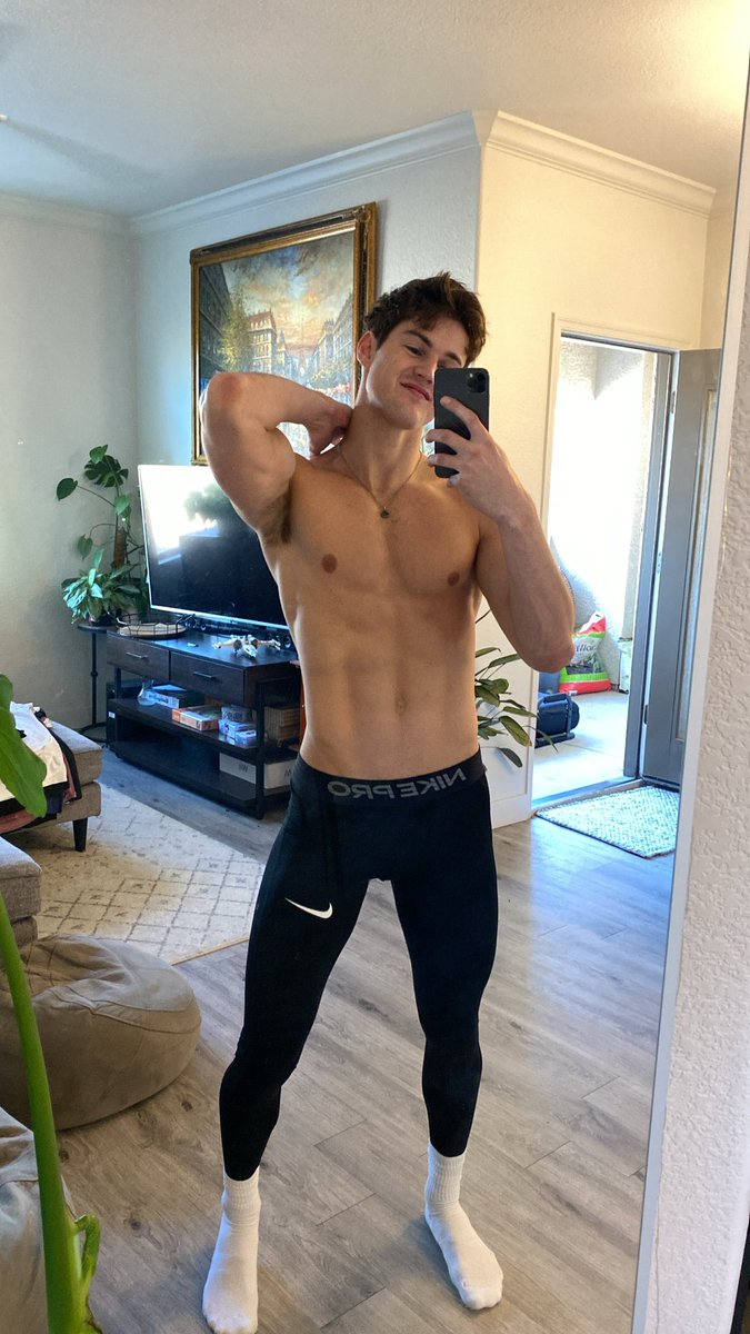 onlyfans.com/jilesfiles
Half off all week babay 😛