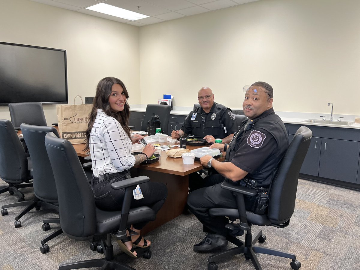 CallihanKeisha's tweet photo. In honor of public safety appreciation week, I want to give a huge thank you to my partners for always having my back. I was blessed with the best, Rivi + Bryant! Also a huge thank you to @OsbornePrincip1 for providing us lunch today! No better place than The “O” @rlosbornehs https://t.co/SVCkxD7UkT