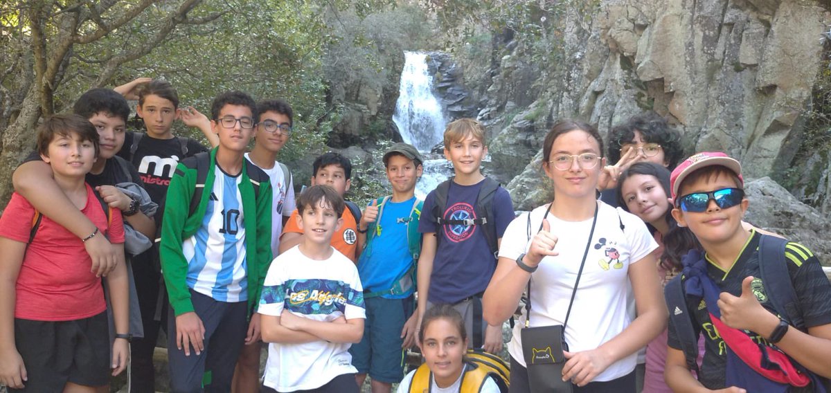 ijoaquinrodrigo's tweet photo. ¡Y hoy se pone en marcha el proyecto de #EscuelasSostenibles de una forma muy especial! ¡Los #Ecodelegados han realizado la ruta de las #CascadasDelPurgatorio! ¡Una actividad que favorece el disfrute y el cuidado de la naturaleza! #GuárdameElSitio #joaquinrodriguismo https://t.co/2AmZxVyxDh