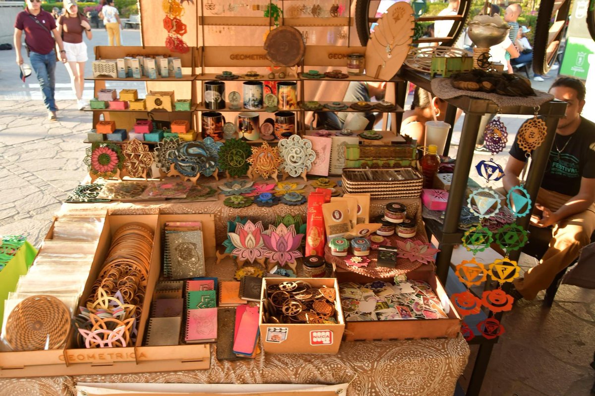 GdlTiempo's tweet photo. #FERIA 

Regresa #Myecofest a #Guadalajara 7 y 8 de octubre en el #ParqueHidalgo en @tlaquepaque de 10:00 a 21:00 hrs.

Encuentra: marcas sustentables, plantas, gastronomía, talleres para niños y adultos, charlas y un montón de actividades más. https://t.co/A1xvDyVZpZ
