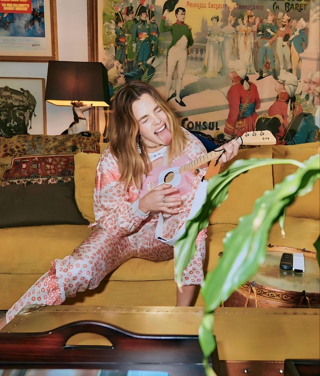 The coolest of the siblings and we been knew.