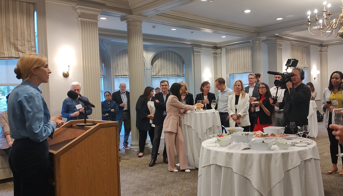 Wonderful keynote from Harvard T.H. Chan School of Public Health Environmental Health Department Chair Kari Nadeau on connecting people + planet sustainability #SHINESummit 2023