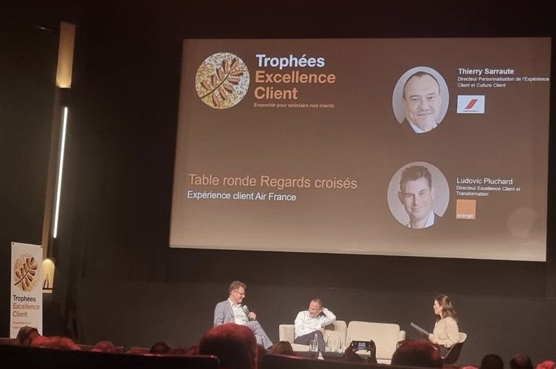 LudovicPluchard's tweet photo. Merci @pauldebas @leroymerlinfr Sébastien Poiblanc @MacifAssurances , @TSarraute @AirFranceFR et Maxime Brun @GroupeFnacDarty pour vos interventions à la cérémonie #TrophéesExcellenceClient @Orange_France 2023.
Richesse des échanges, proximité, nos lauréats repartent inspirés 👍 https://t.co/F6dvLEPMX1