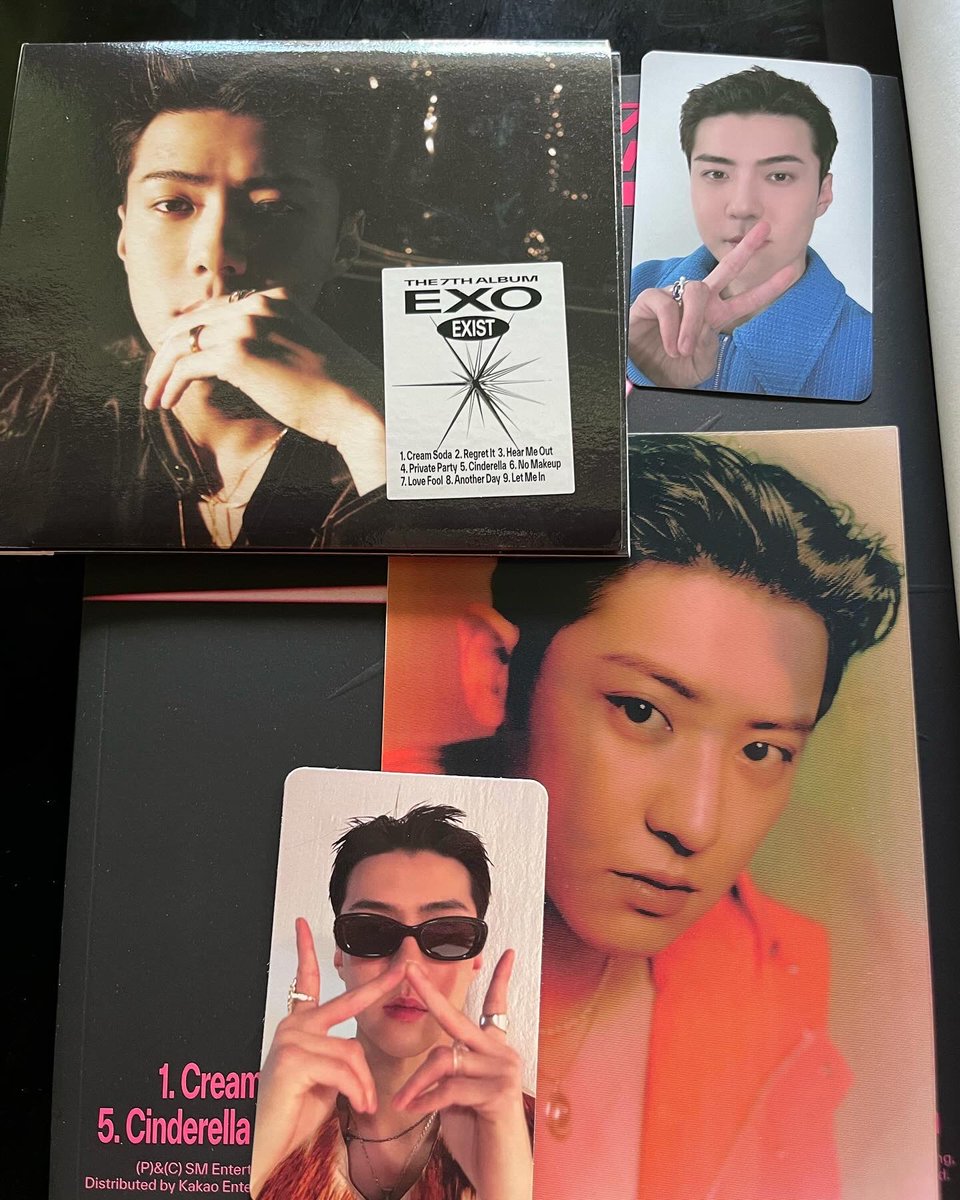 ym_thit's tweet photo. OMG I screamed!!! Finally I got sehunnie’s official pc😭😭
Superrrr happyyyyy!!!🤟

@___oohsehun @_real_pcy_ @B_hundred_Hyun 
#exo #existalbum #sehun #biaspc #firsttime https://t.co/v1rioj4ejn