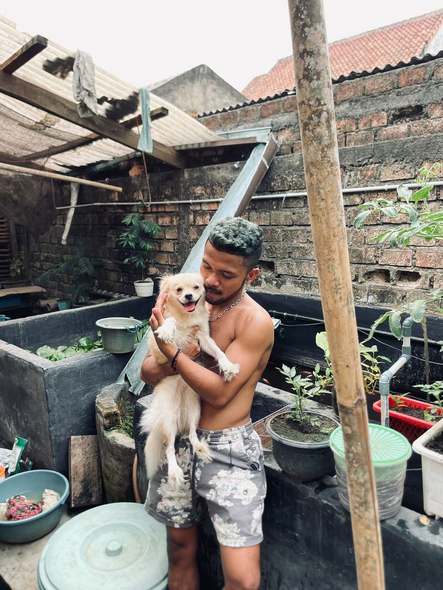 abg_eto's tweet photo. info loker area jakarta 🙏 butuh banget 🙏🥺 https://t.co/dE4WFDx692