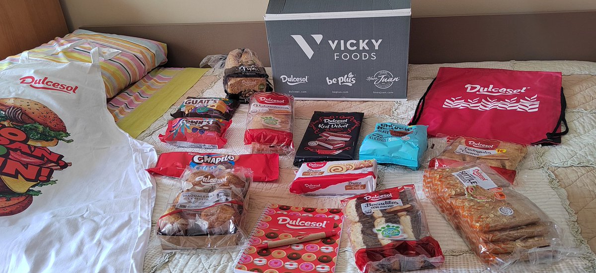 jorgevp01's tweet photo. Acabo de recibir el pack de productos de #Dulcesol 🥐🍩🧁🍪 que gané en el sorteo #DisasterChefsDulcesol 👩🏼🍳👨🏻🍳. ¡Me encanta todo!
¡Millones de gracias, @vickyfoods! 😍😍😍😍😋😋🤤🤤❤️❤️❤️❤️
#VickyFoods #BePlus #HnosJuan #FinalDisasterChefs https://t.co/v6rZ0PDSBV