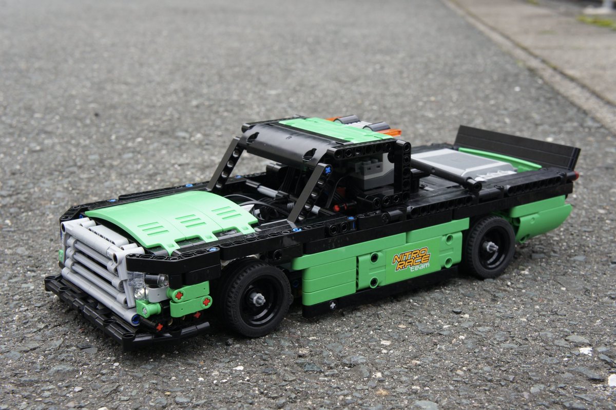 taiyomoc's tweet photo. RC NASCAR Pickup Truck

4モーター駆動3段変速
4 motor drive three-speed

#lego #legotechnic #legoRC
#レゴ #レゴテクニック #レゴラジコン 
#オリジナル https://t.co/9Dbp7vmmO1