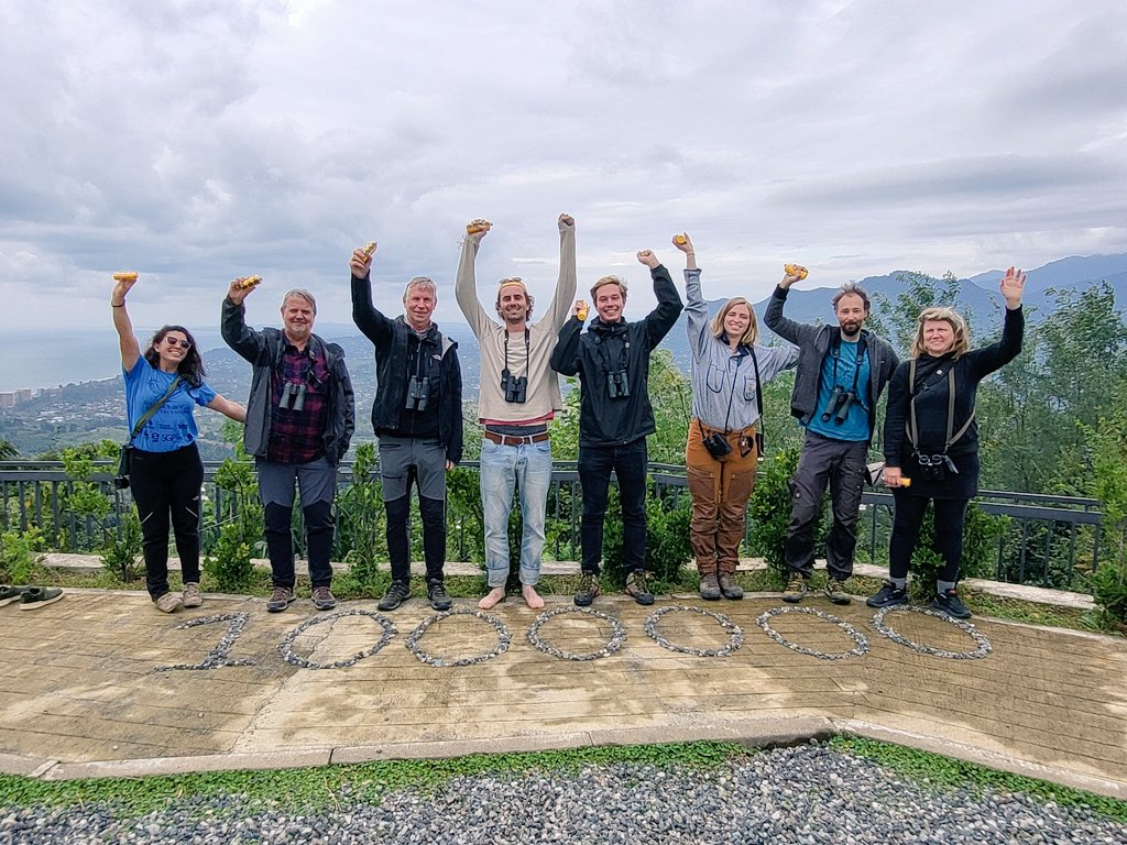 Live from the field:

ONE MILLION RAPTORS!!! 🤩

After two rainy days, we finally got the push needed to, once again, reach this magnificent milestone! 

Keep an eye on our socials for a more elaborate update soon 👀