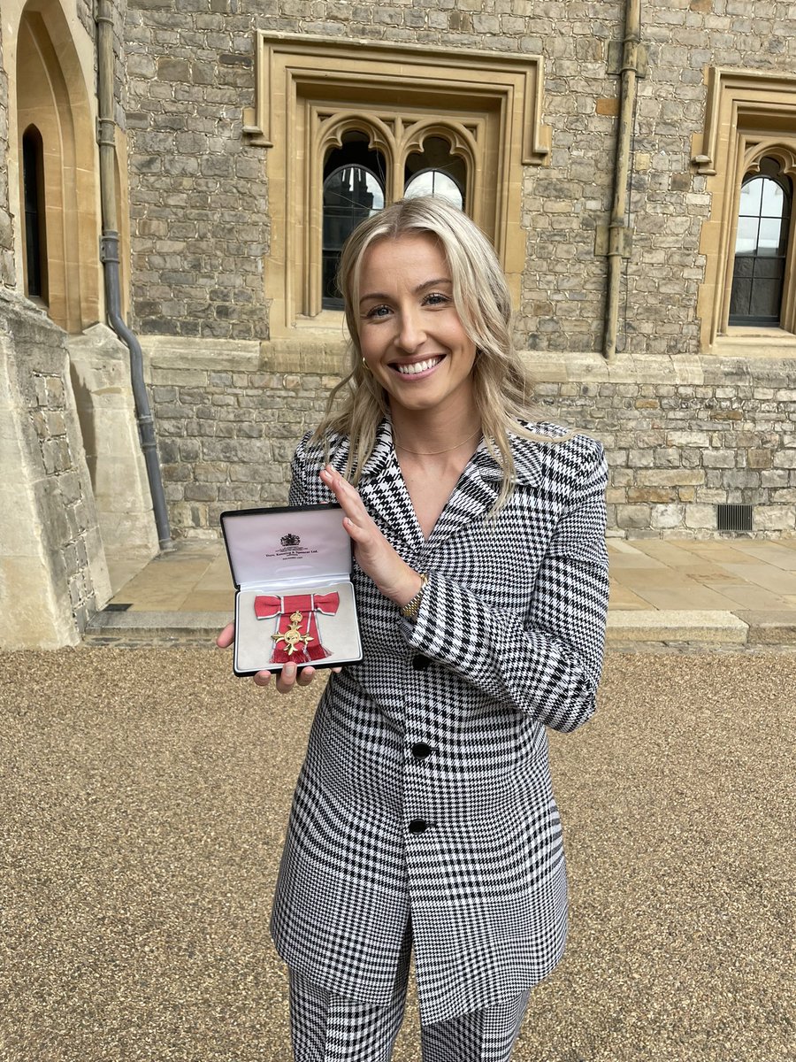 maryfcb_'s tweet photo. quando eles são os maiores britânicos do mundo 💋

Eu sou completamente rendida por vcs Leah Williamson e Sir Lewis Hamilton 🛐 https://t.co/bf9NkBK3vP