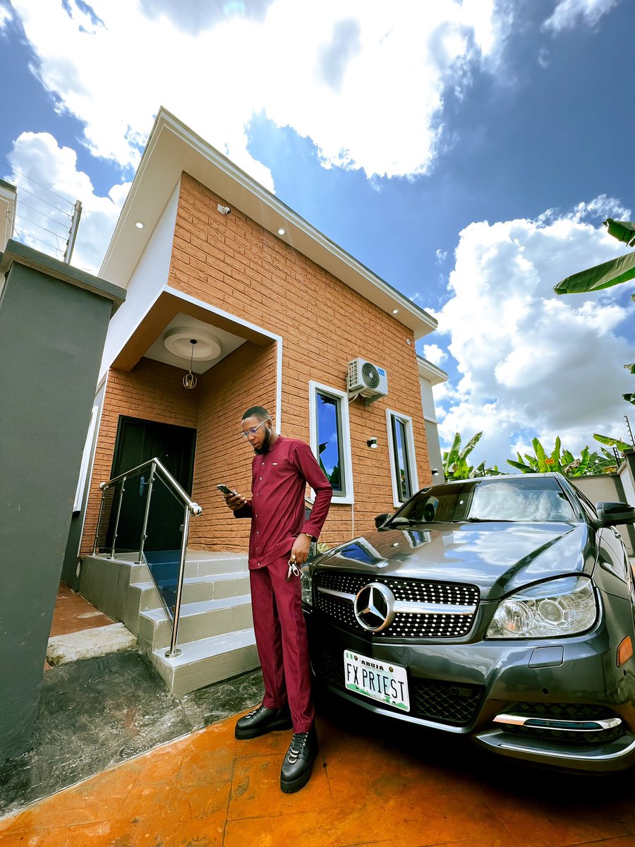 Fx_high_priest's tweet photo. Thank God for life and ability to afford comfort 📈📈
I pray for more..
#forex #forexlifestyle #mynewhome https://t.co/MSQvNvorOy