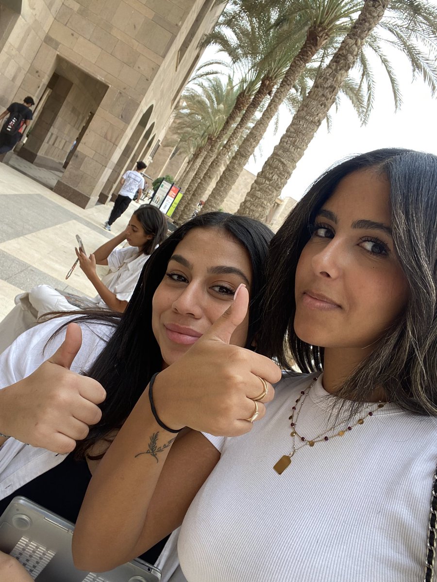 NoreenNagi's tweet image. We had so much fun with this assignment!

#JRMC2202  #JRLweb