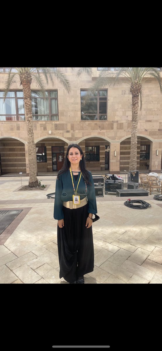 jannabadr1's tweet image. 4. Little Known Fact:
Dr. Rania Nafie, FYE Manager and Coordinator, gave us some insight into the CCTs that AUC provides for the students. “Students aren’t aware of importance of extracurricular activities and their abundance on campus! People need them!” (1/2) #JRMC2202 #JRLweb