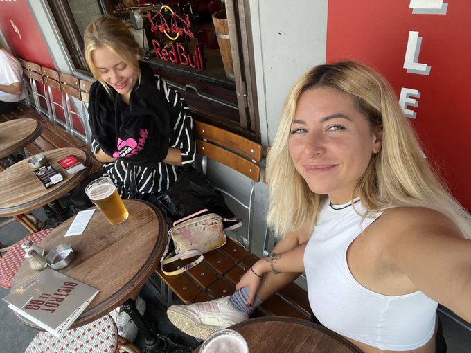 Раньше ты был плаксой! Щас в шортиках и сланцах 😎😎😎@boom_arilu https://t.co/I5W0rz9yM6