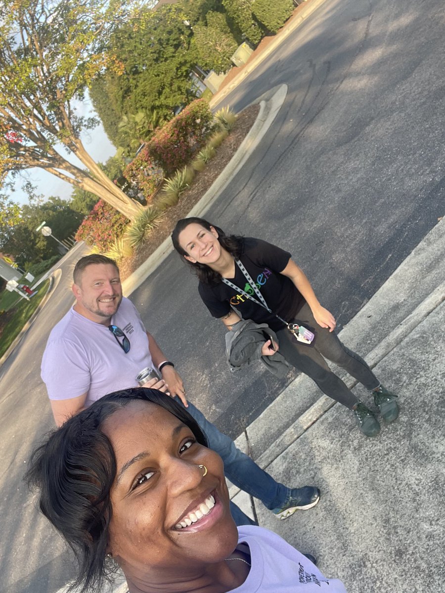 Its #walkandrolltoschoolday. <a href="/es_parkside/">THEParksideES</a> Come out to Breckenridge Club House and walk or roll to school with me, <a href="/itsmissshaw/">ally shaw</a>, and Ms. Gilmer!