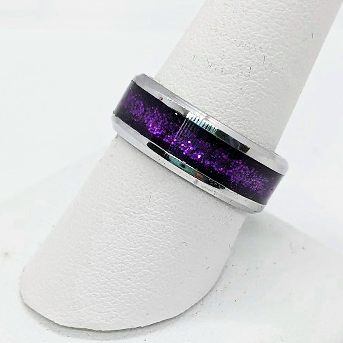 Charlie92560002's tweet photo. https://t.co/r8IDtmcyTw
#handmadering
#inlayring
#stainlesssteelcore
#giftforher
#birthday
#anniversary
#micapowder
#resinring
#statementrings
#coolrings
#customring
#purplesparkle
#stainlesssteelring https://t.co/qjb4fQw3MN